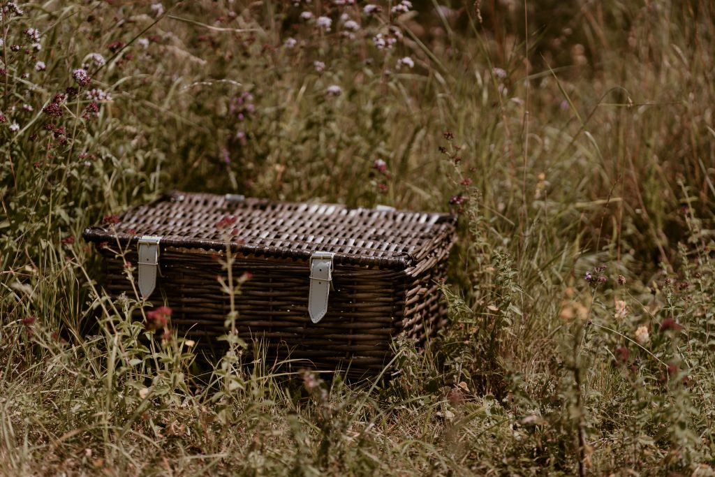 this image shows a carbon neutral hamper from hampers.com
