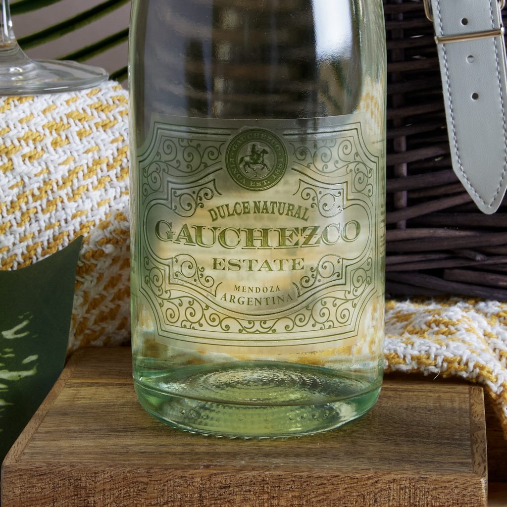 Gauchezco's Dulce Natural Sparkling White Wine